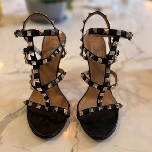 Valention Garavani Rockstud Strappy Heels- Black Leather- size 37.5 (US 7.5)